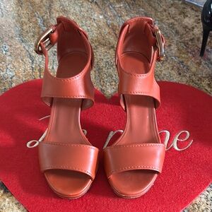 Gucci Orange Heels with Chunky Heel and Open-Toe Design